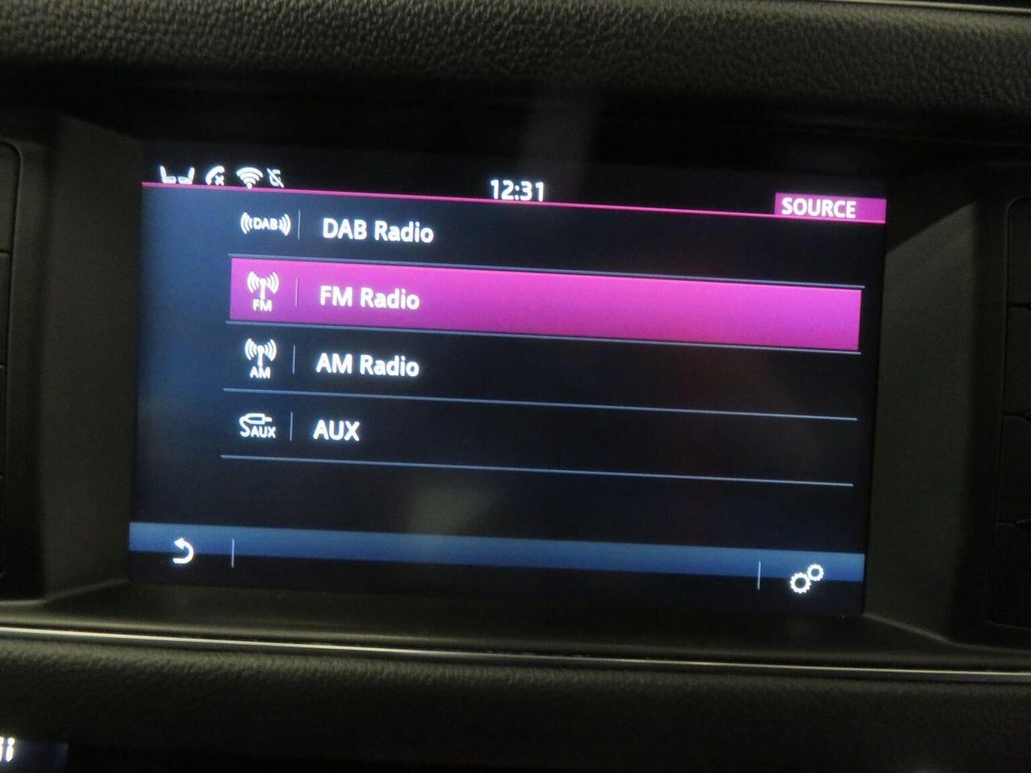 Used Jaguar XF 2015 for sale - 76257681: Photo 37