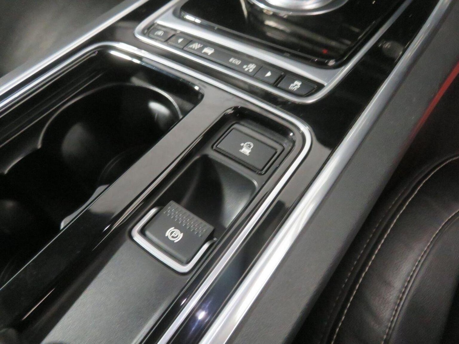 Used Jaguar XF 2015 for sale - 76257681: Photo 41