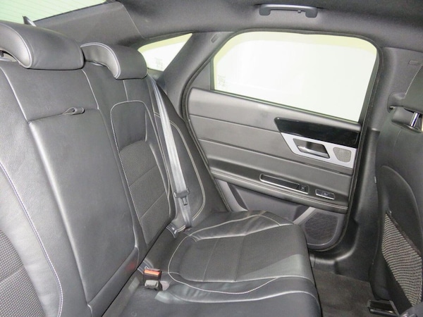 Used Jaguar XF 2015 for sale - 76257681: Photo 54