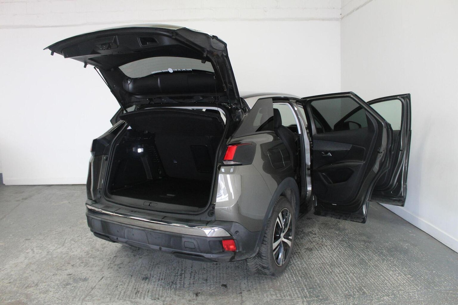 Used Peugeot 3008 2017 for sale - 78213563: Photo 22