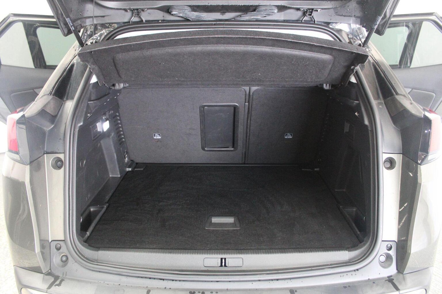 Used Peugeot 3008 2017 for sale - 78213563: Photo 24