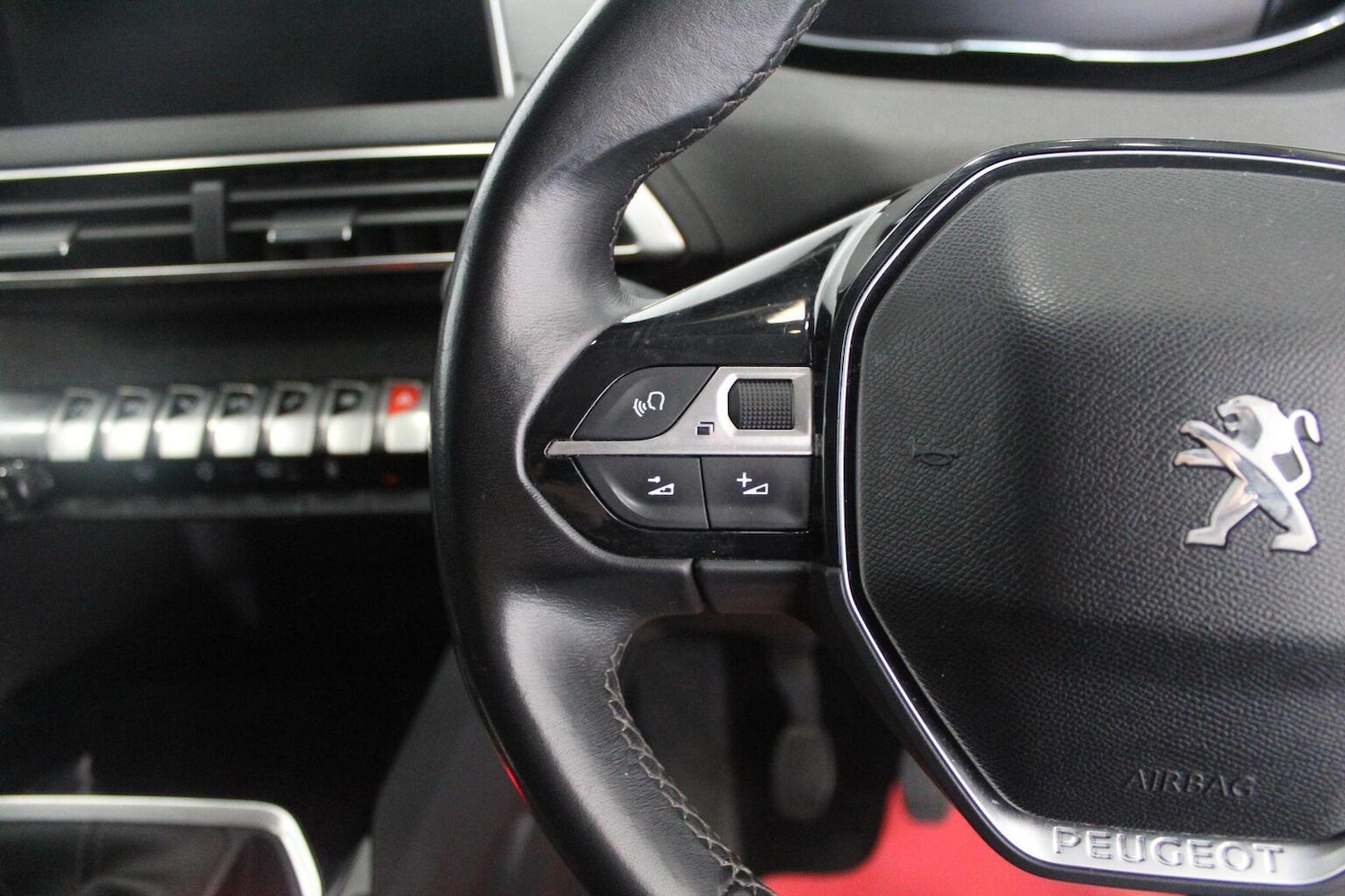 Used Peugeot 3008 2017 for sale - 78213563: Photo 42