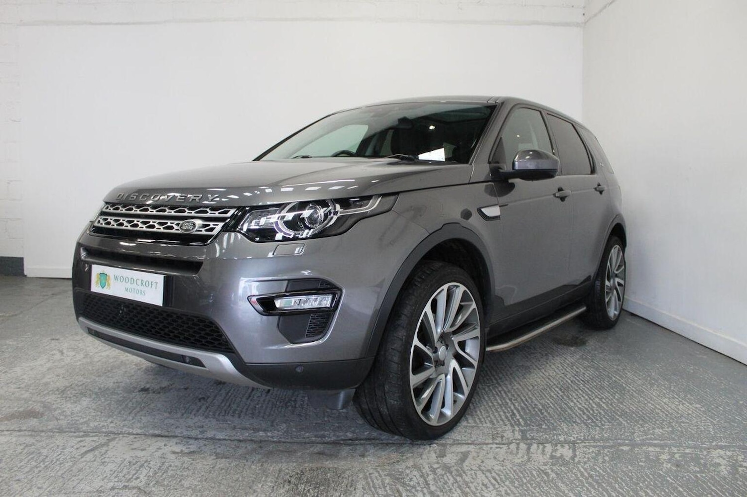 Used Land Rover Discovery Sport 2018 for sale - 76877605: Photo 2