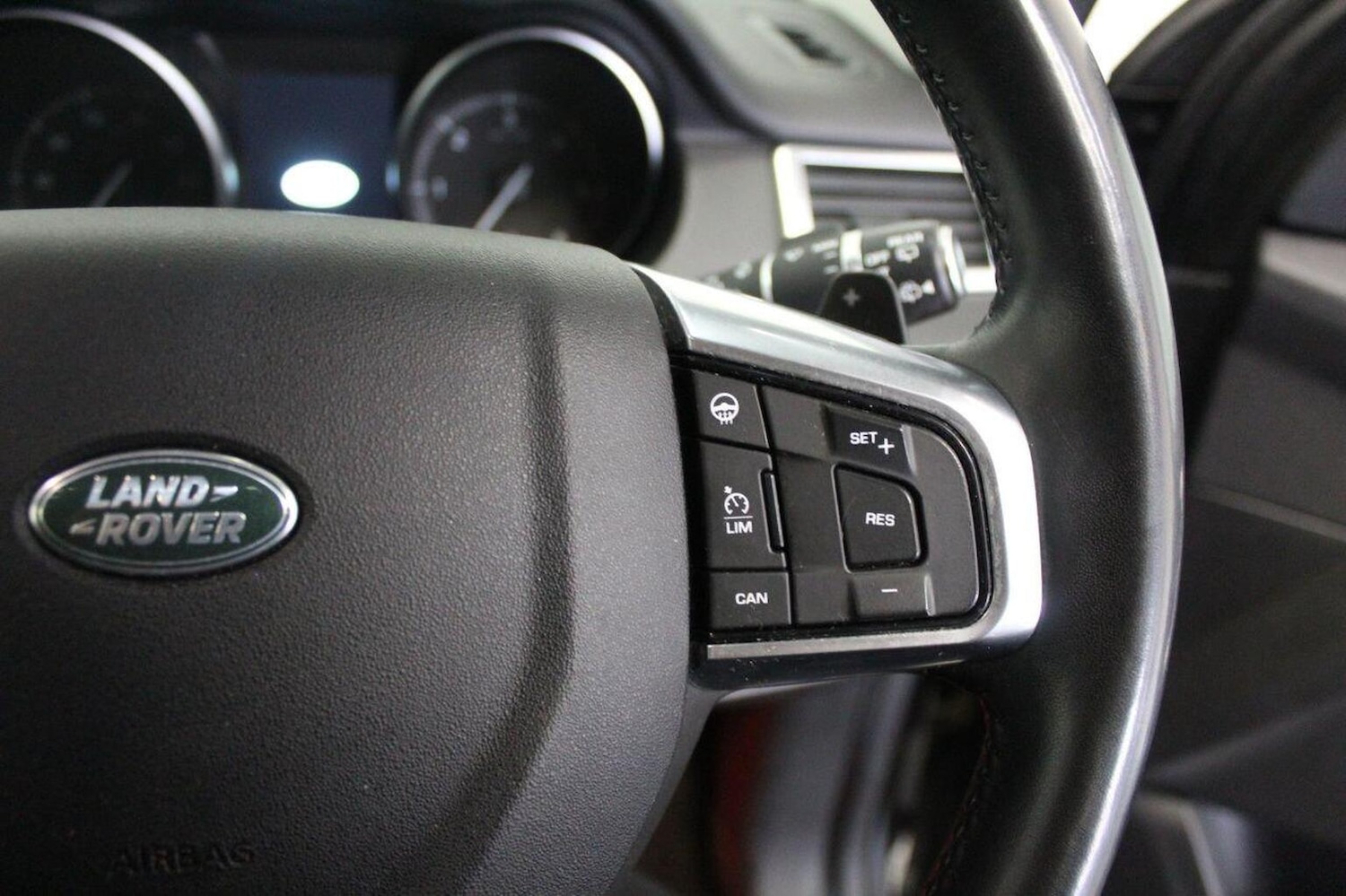 Used Land Rover Discovery Sport 2018 for sale - 76877605: Photo 54