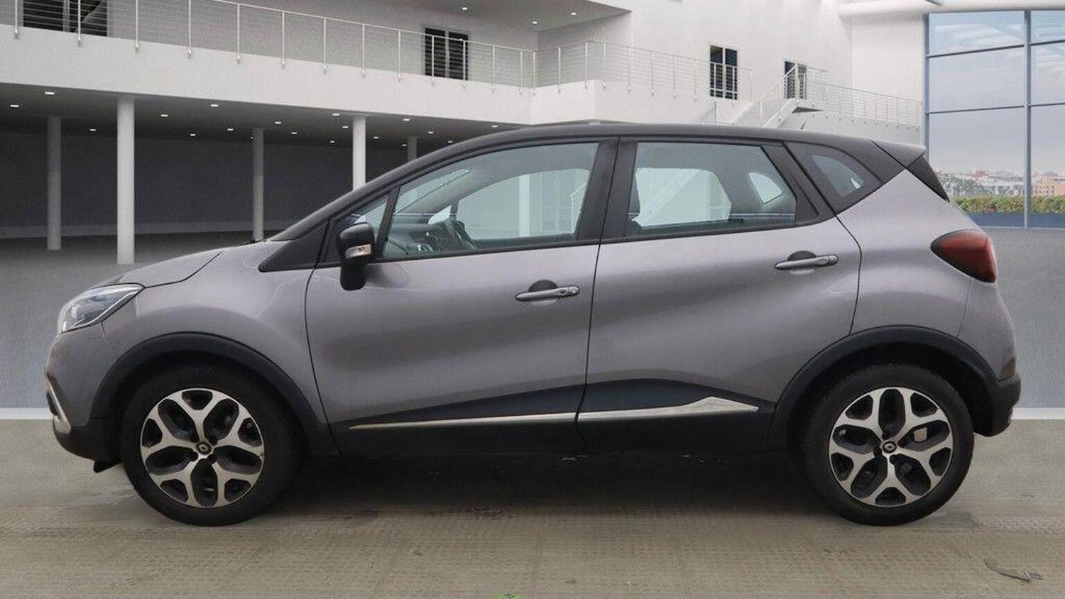 Used Renault Captur 2017 for sale - 77319798: Photo 11