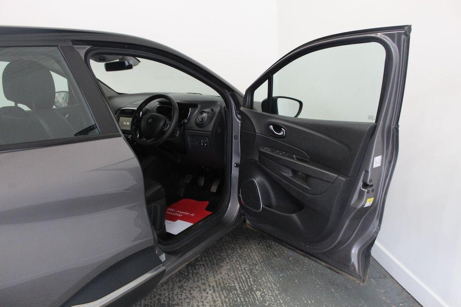 Used Renault Captur 2017 for sale - 77319798: Photo 23