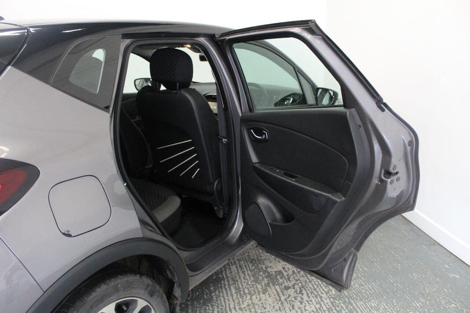 Used Renault Captur 2017 for sale - 77319798: Photo 24