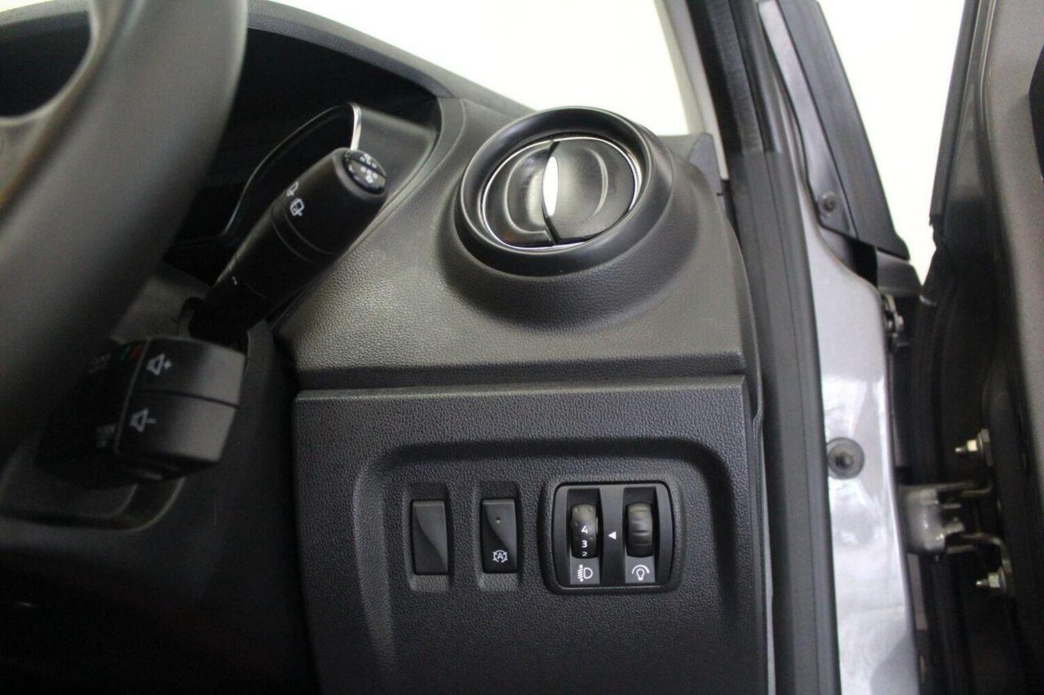 Used Renault Captur 2017 for sale - 77319798: Photo 48