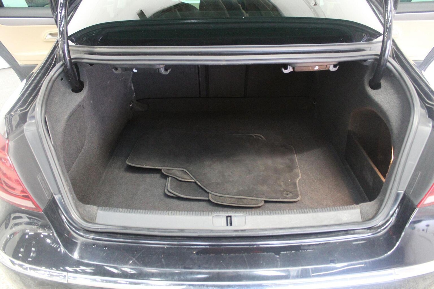 Used Volkswagen CC 2012 for sale - 77937915: Photo 24