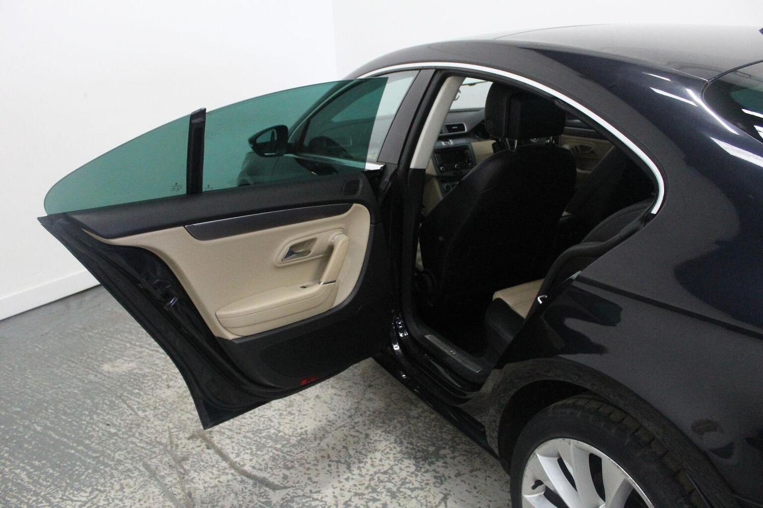 Used Volkswagen CC 2012 for sale - 77937915: Photo 27