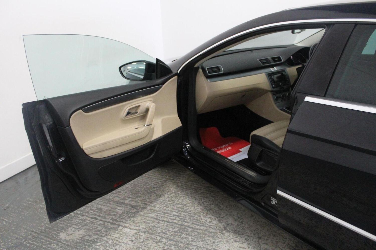 Used Volkswagen CC 2012 for sale - 77937915: Photo 28