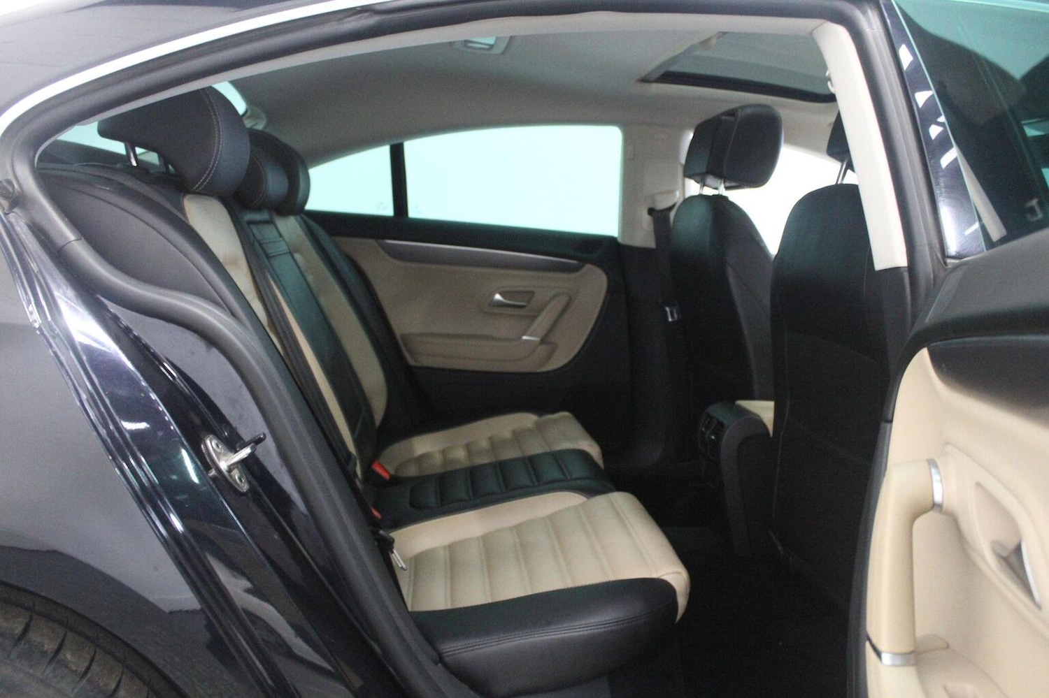 Used Volkswagen CC 2012 for sale - 77937915: Photo 52