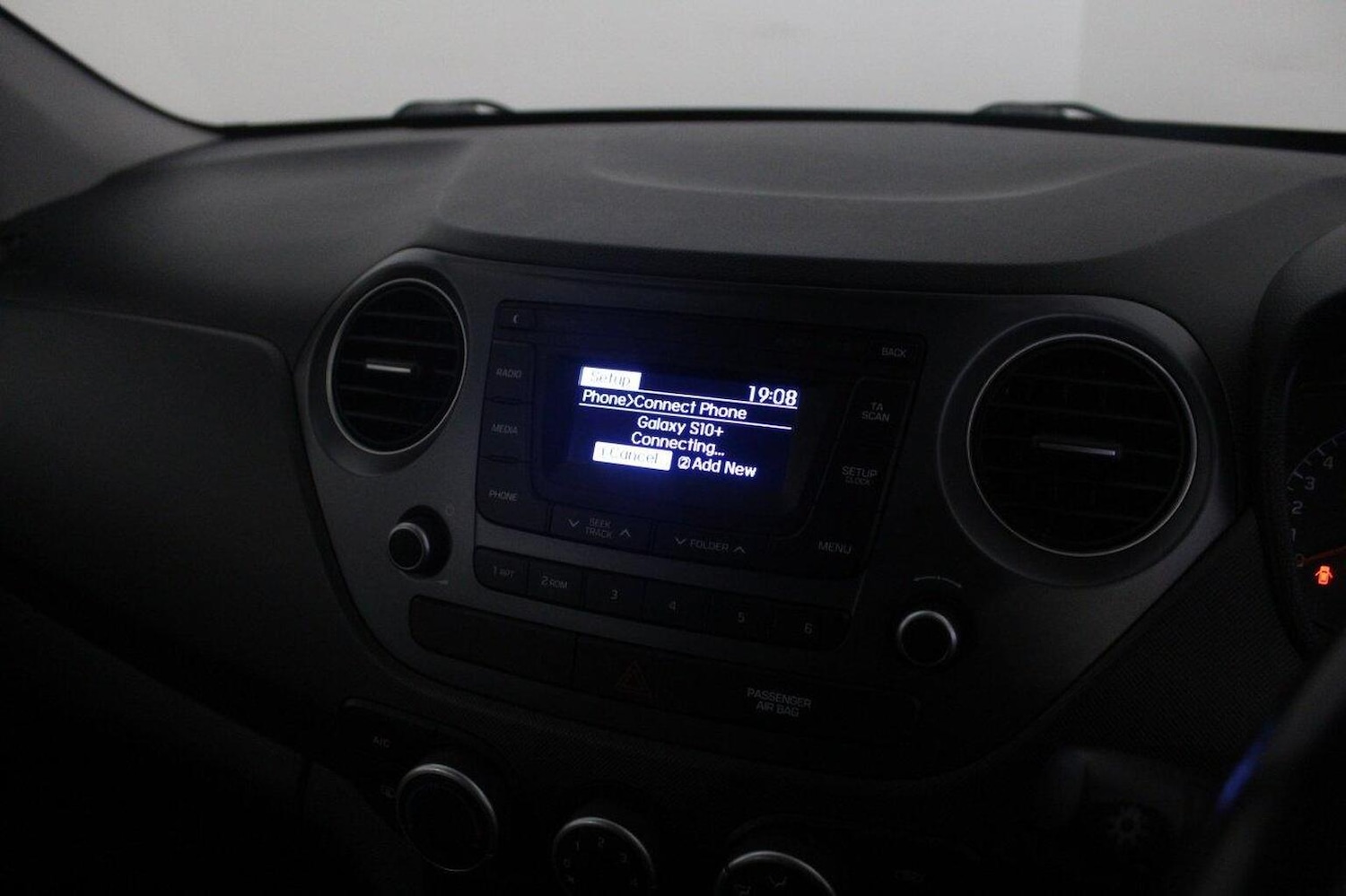 Used Hyundai i10 2019 for sale - 77938049: Photo 33