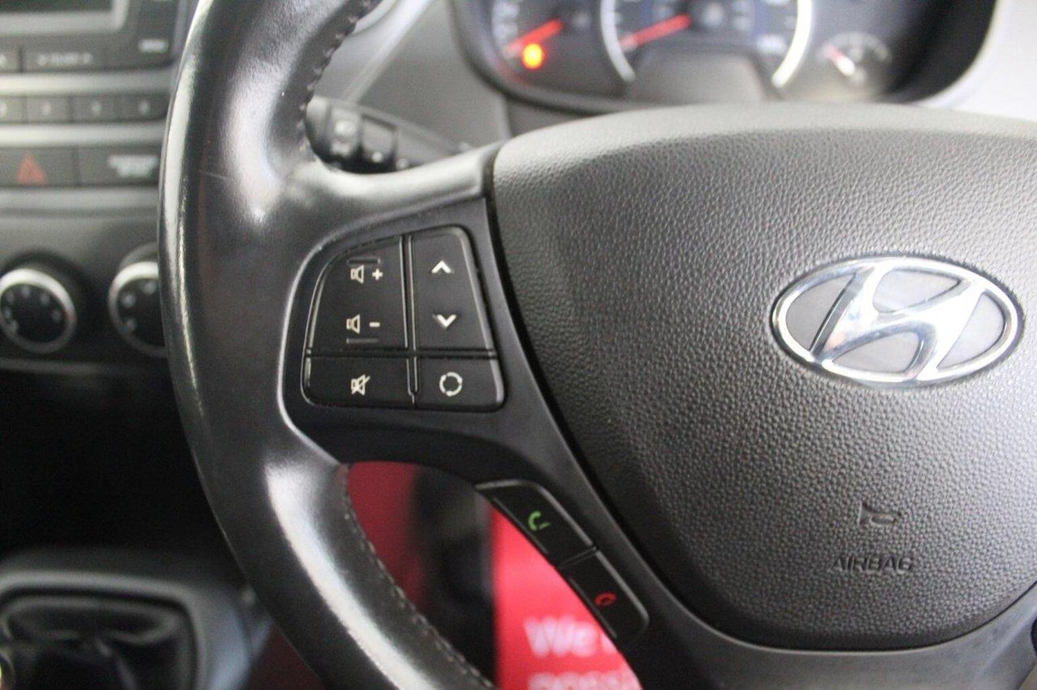 Used Hyundai i10 2019 for sale - 77938049: Photo 38
