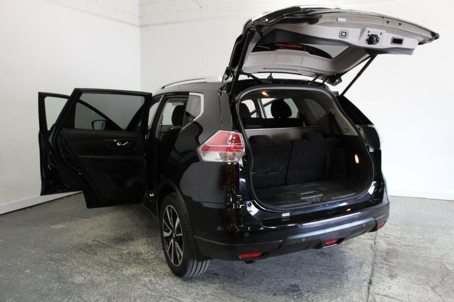 Used Nissan X-Trail 2017 for sale - 77289143: Photo 22