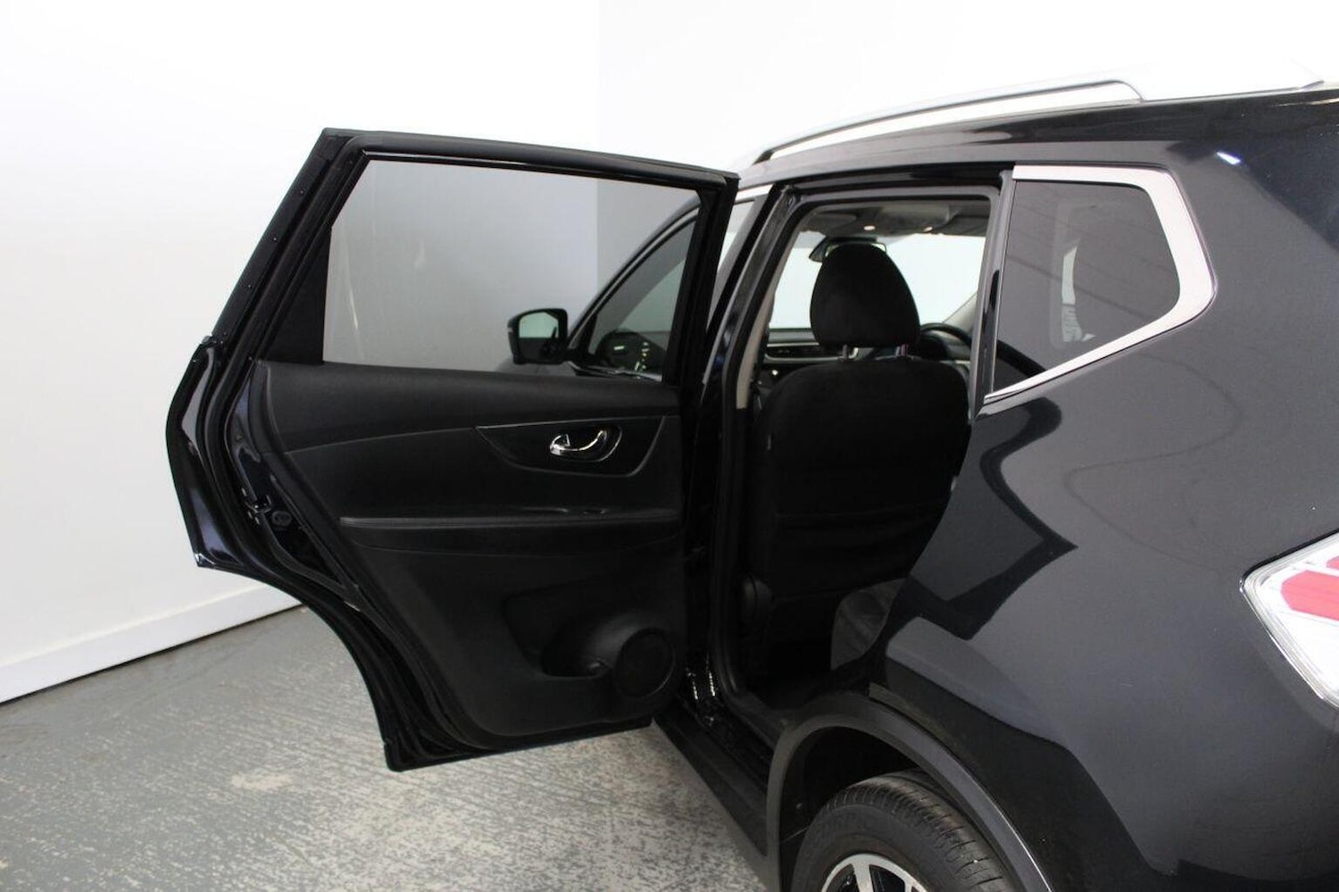 Used Nissan X-Trail 2017 for sale - 77289143: Photo 30