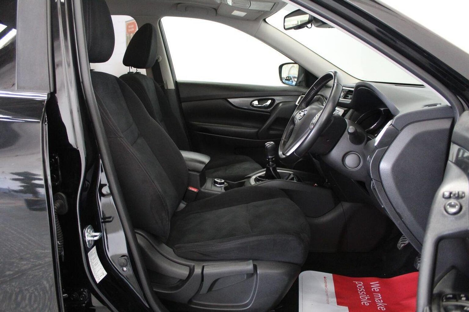 Used Nissan X-Trail 2017 for sale - 77289143: Photo 32