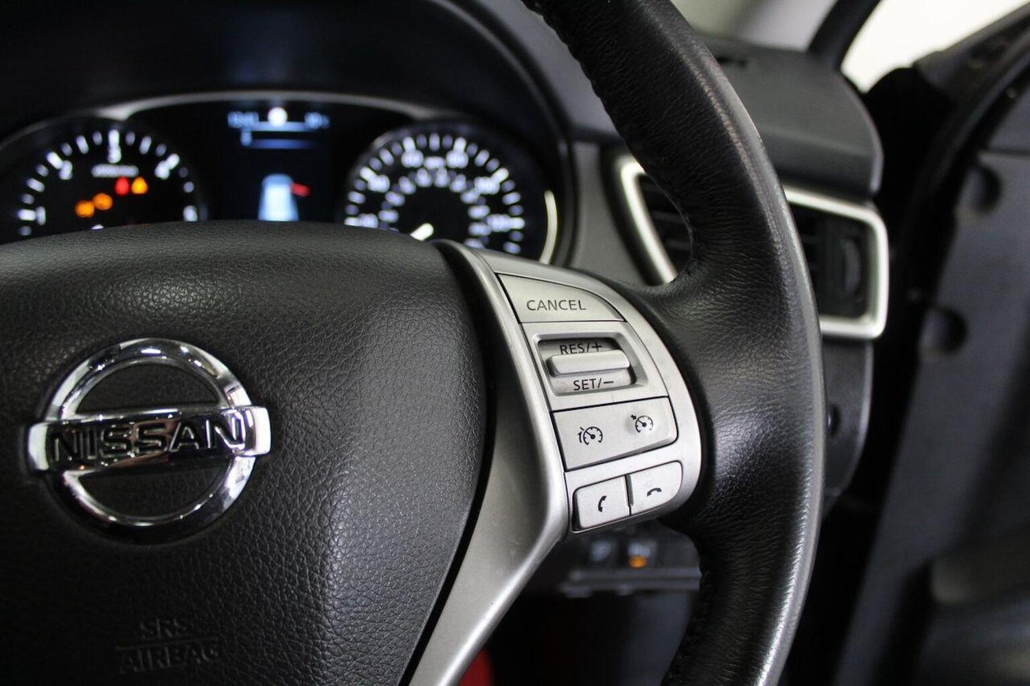 Used Nissan X-Trail 2017 for sale - 77289143: Photo 48