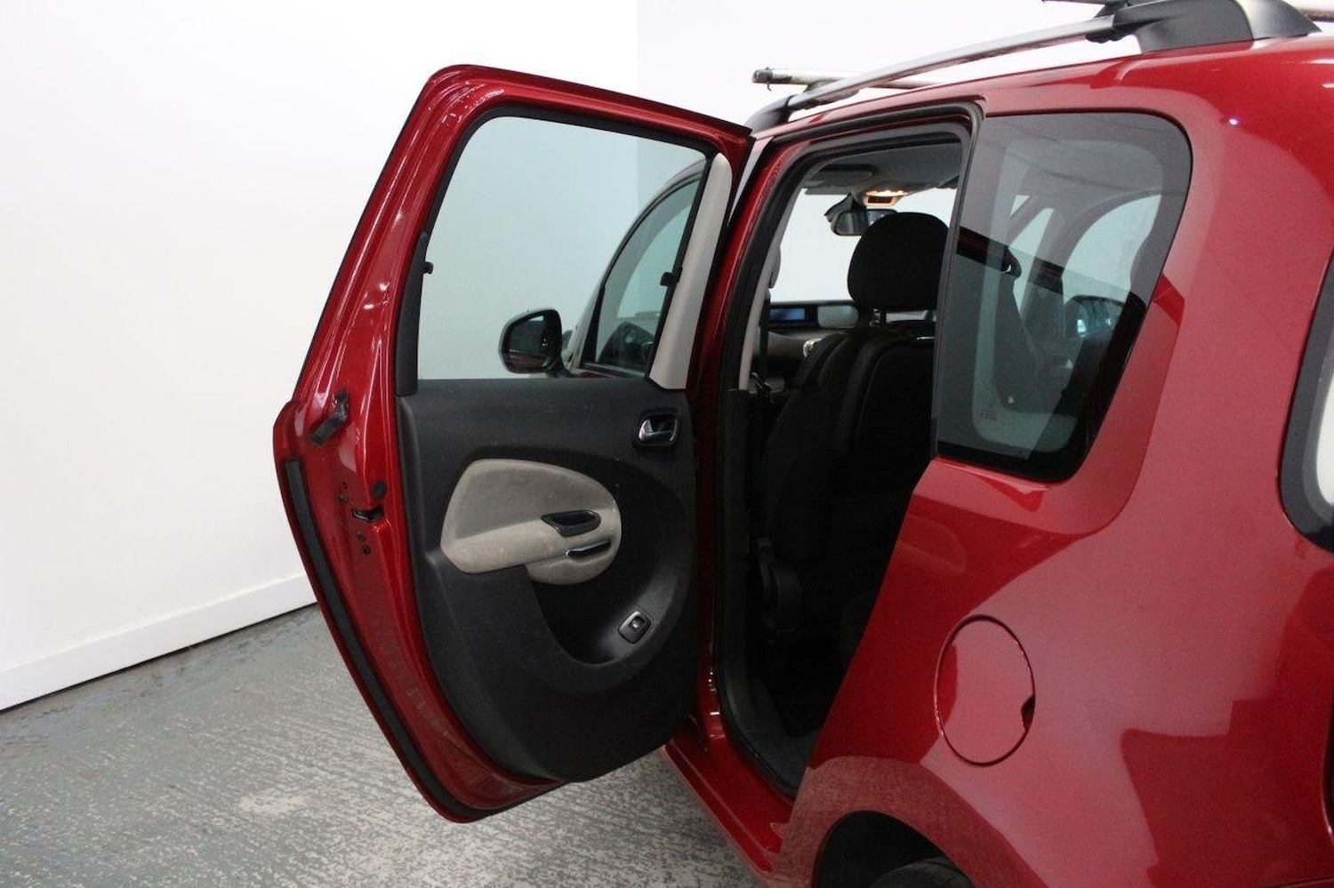 Vehicle 27