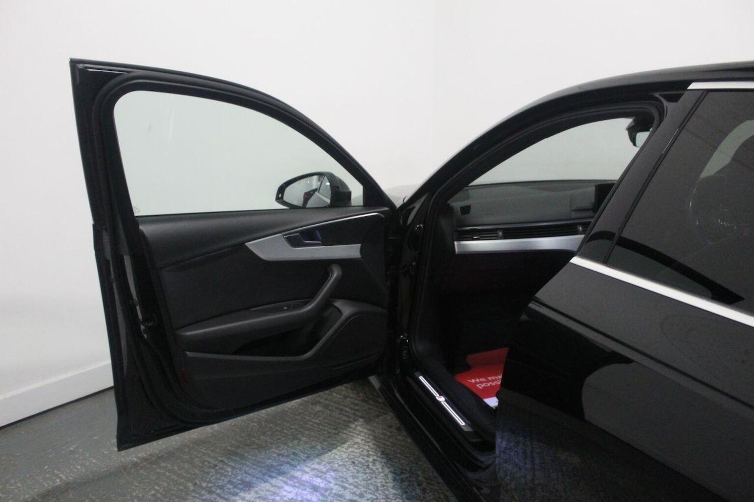 Used Audi A4 2017 for sale - 77201308: Photo 27