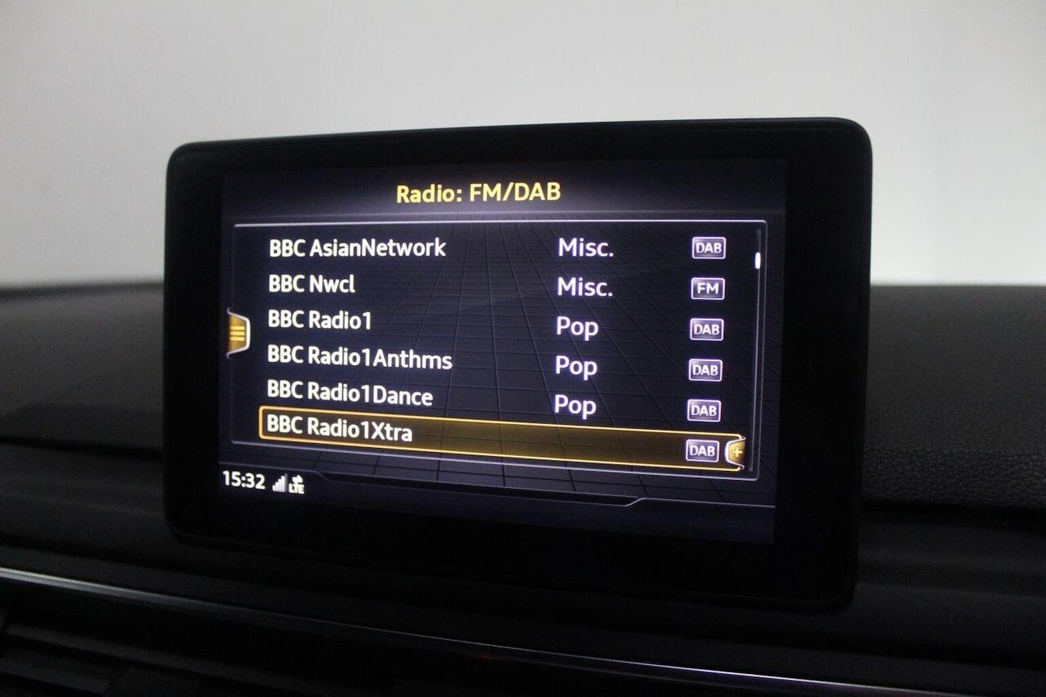 Used Audi A4 2017 for sale - 77201308: Photo 38