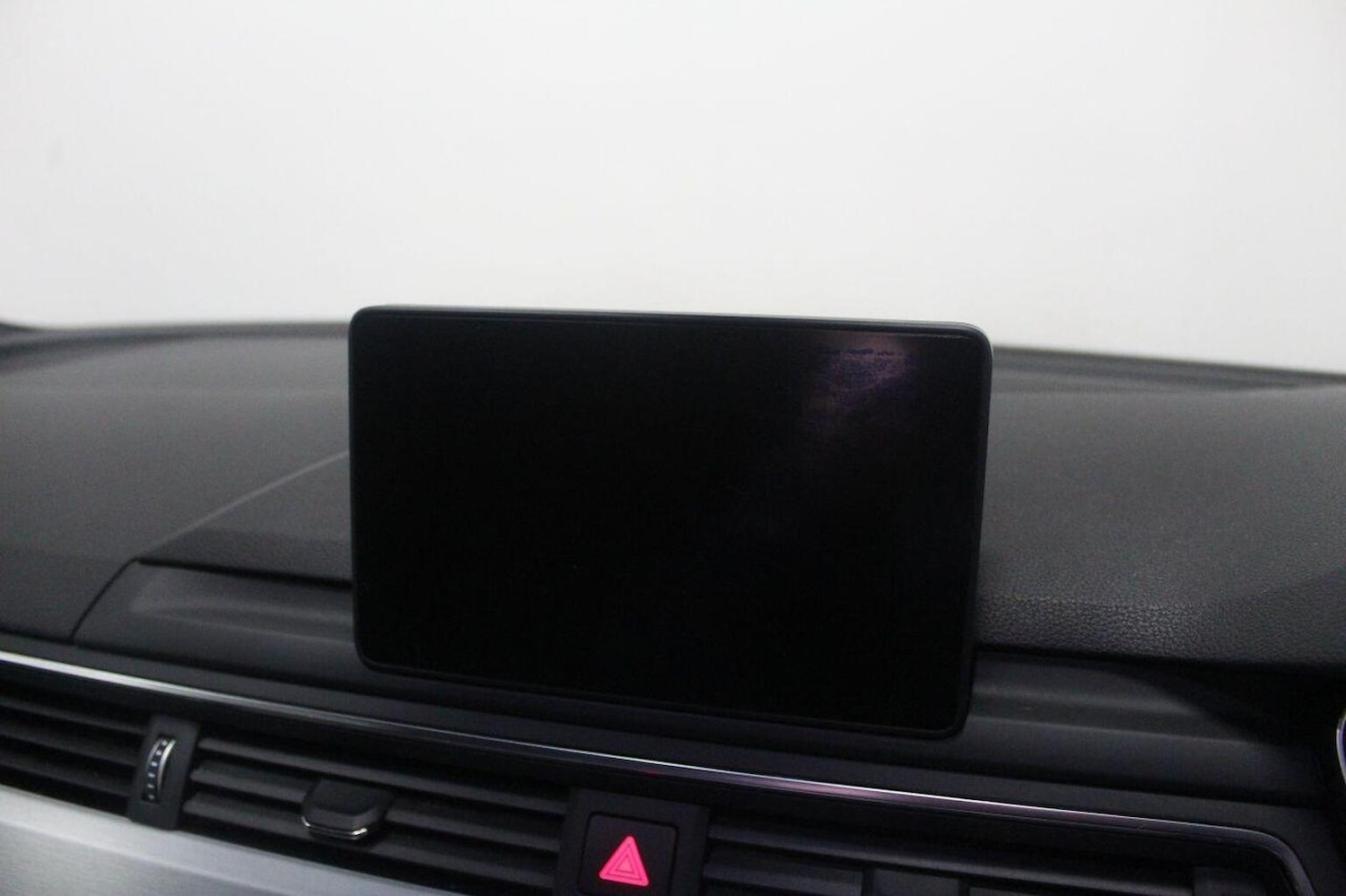 Used Audi A4 2017 for sale - 77201308: Photo 41