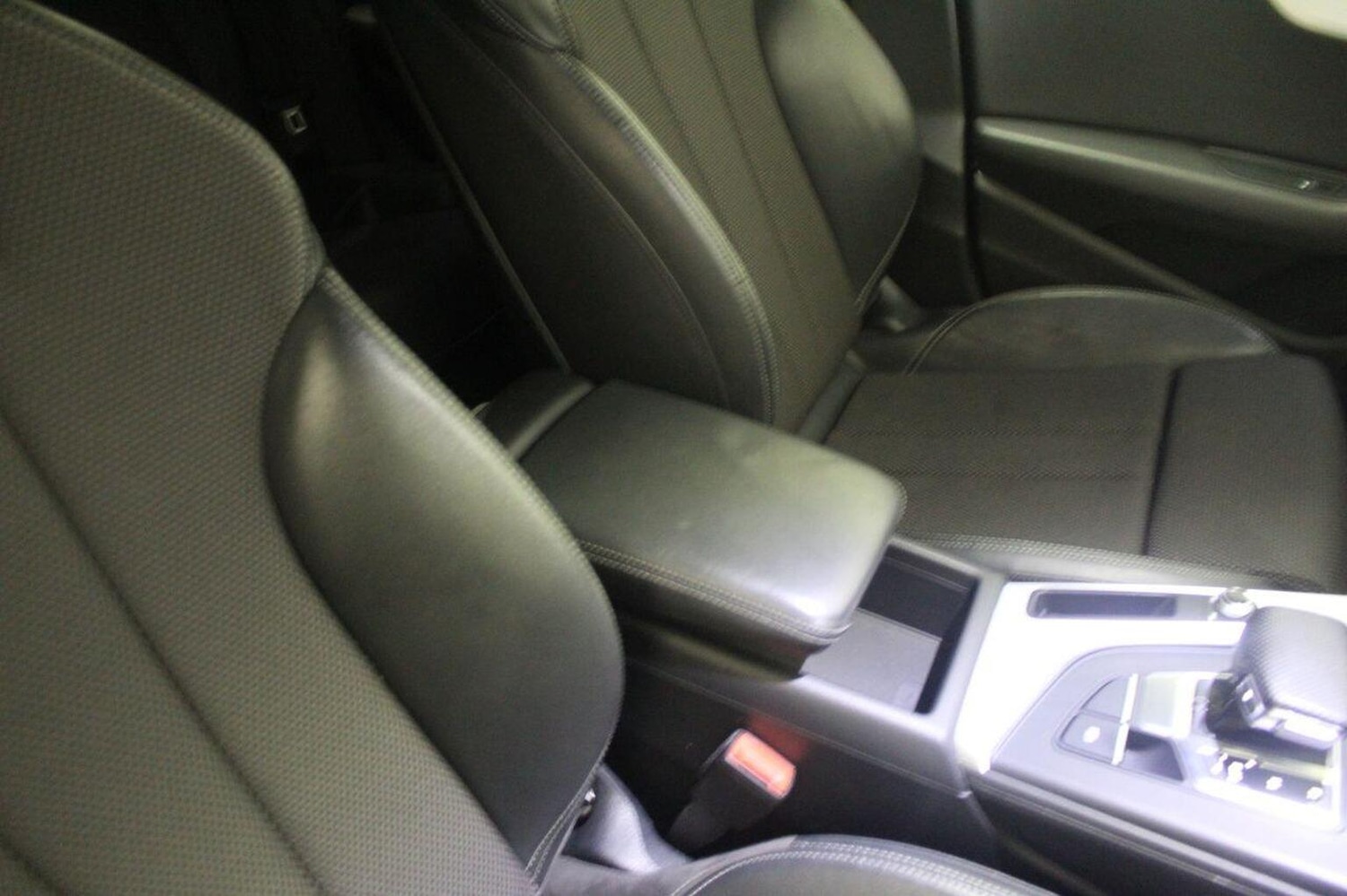 Used Audi A4 2017 for sale - 77201308: Photo 45