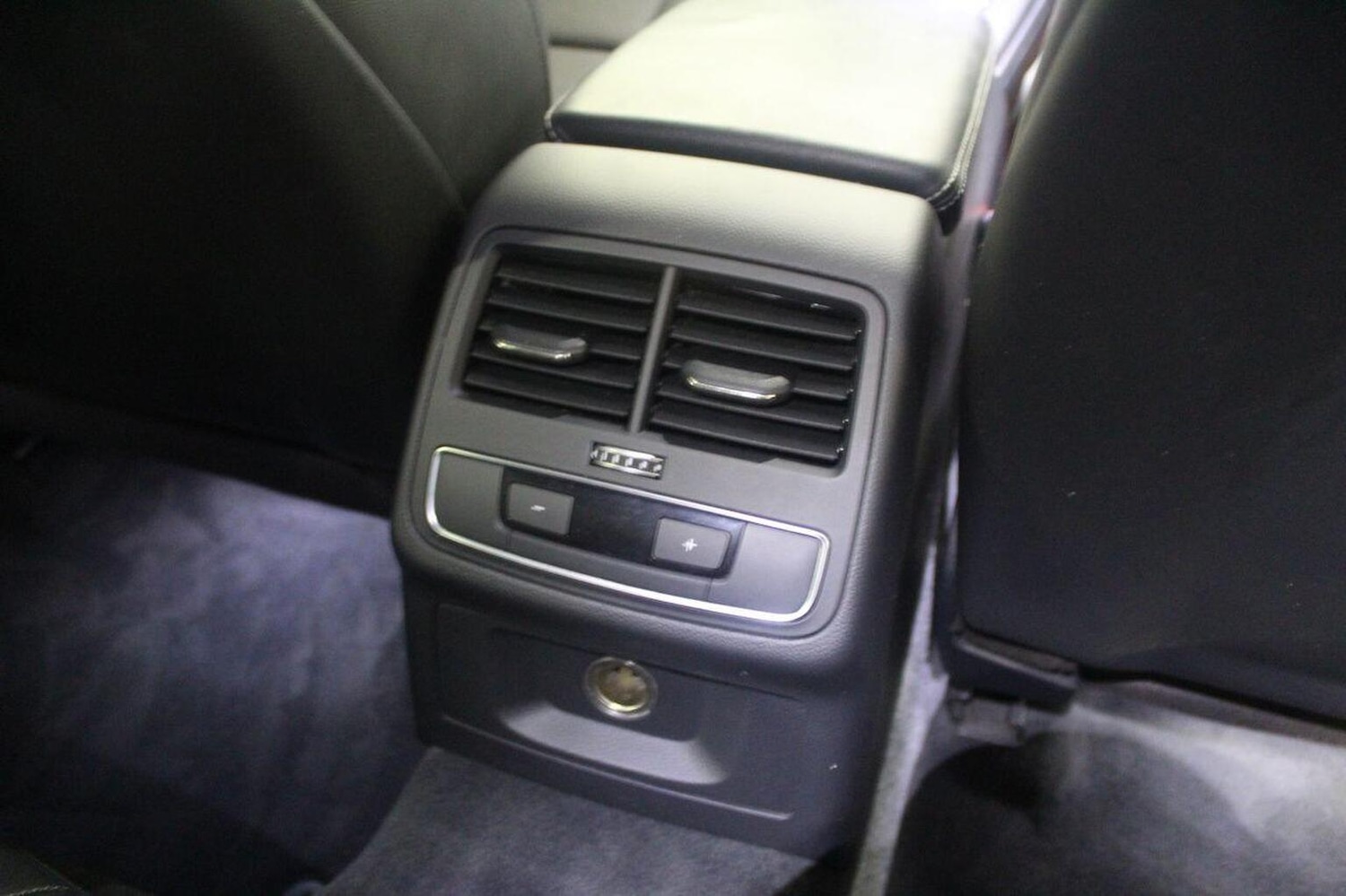 Used Audi A4 2017 for sale - 77201308: Photo 56