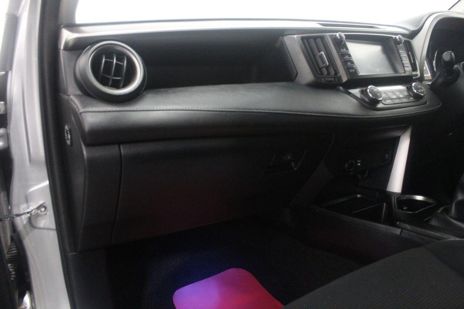 Used Toyota RAV4 2016 for sale - 77101359: Photo 31