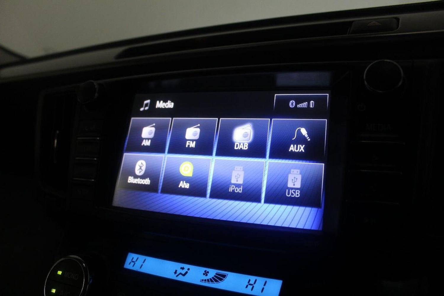 Used Toyota RAV4 2016 for sale - 77101359: Photo 41