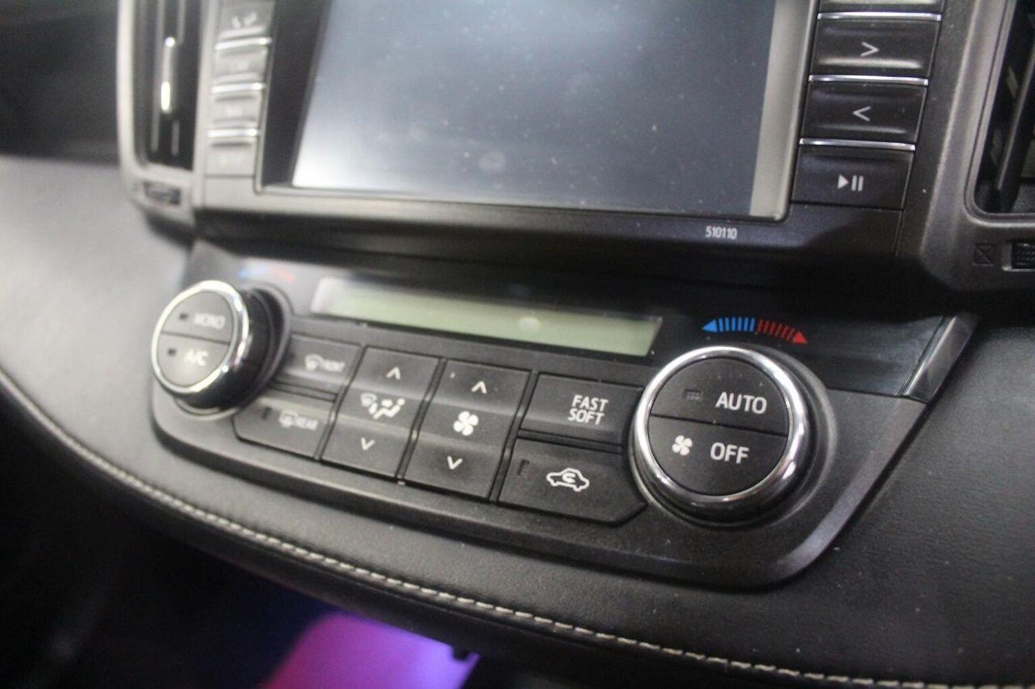 Used Toyota RAV4 2016 for sale - 77101359: Photo 42