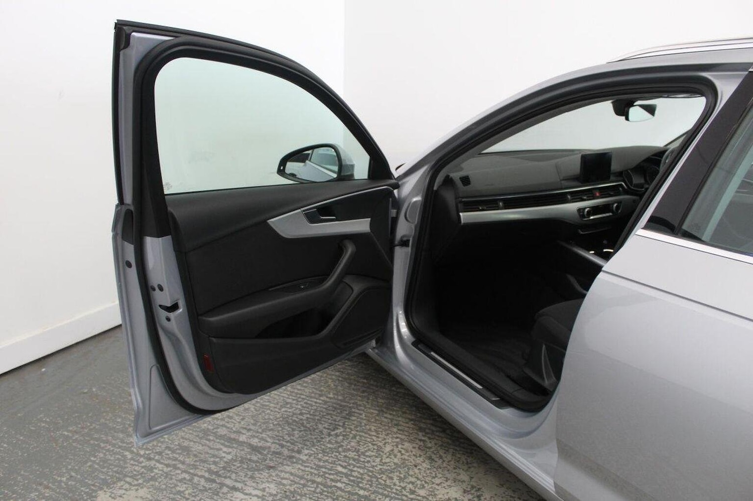Vehicle 28