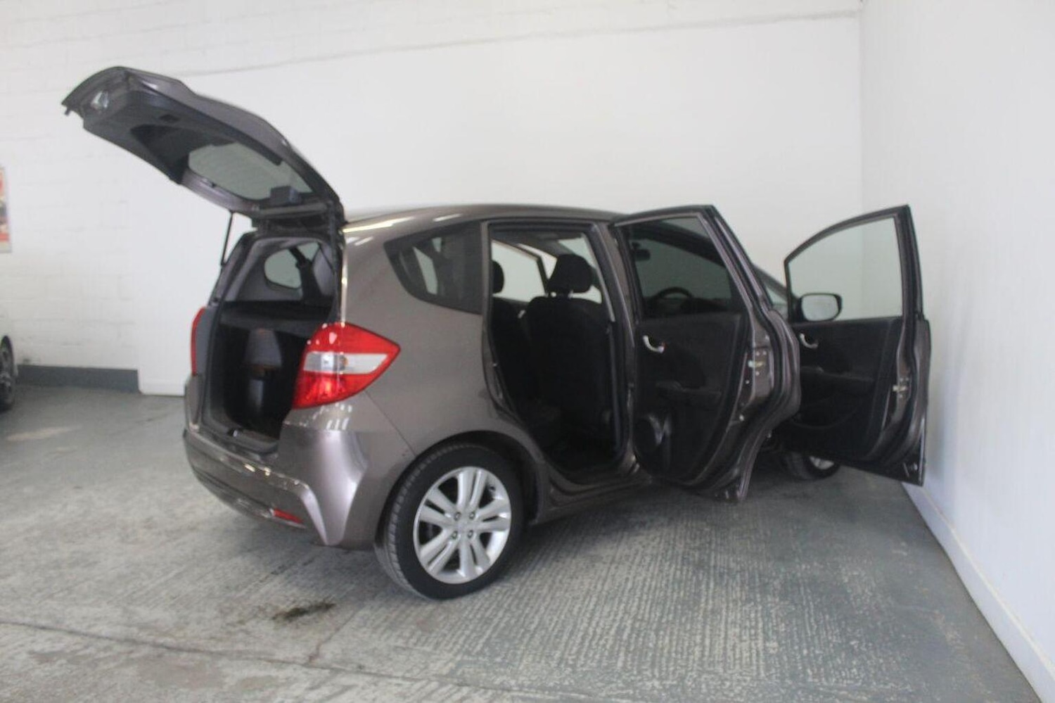 Used Honda Jazz 2013 for sale - 77937975: Photo 20