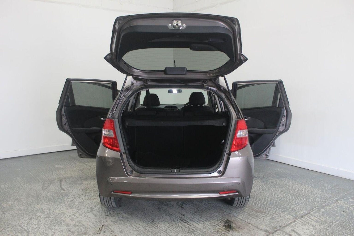 Used Honda Jazz 2013 for sale - 77937975: Photo 22