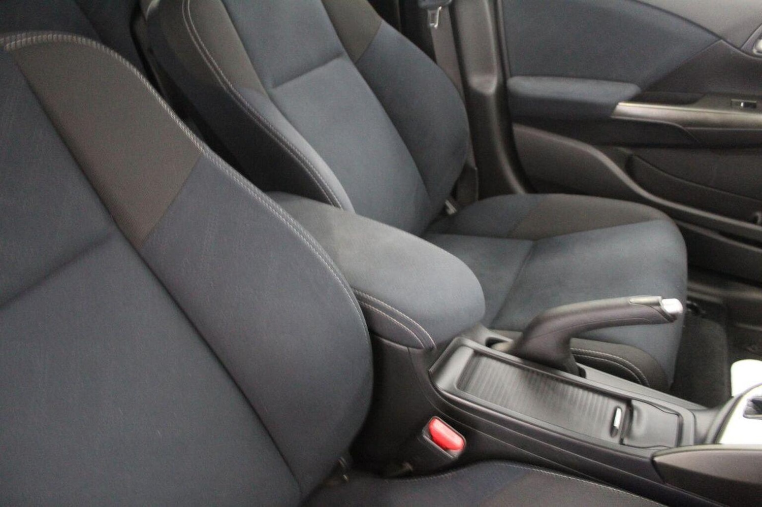 Used Honda Civic 2015 for sale - 76407518: Photo 40