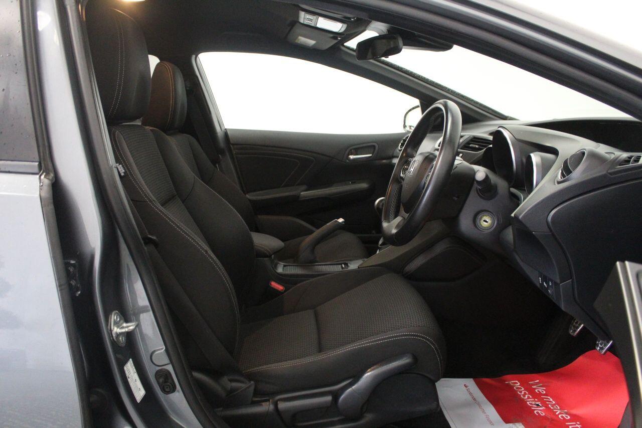 Used Honda Civic 2016 for sale - 76016735: Photo 29