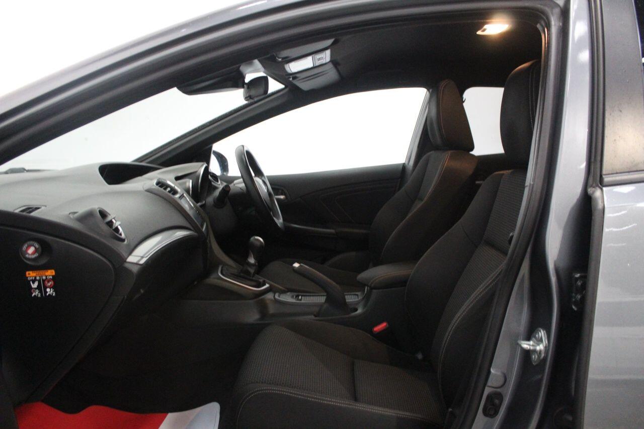 Used Honda Civic 2016 for sale - 76016735: Photo 47