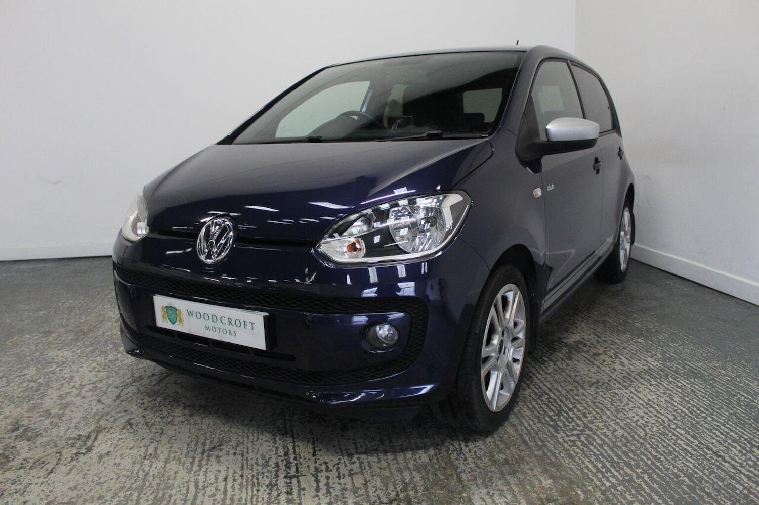 Used Volkswagen up! 2015 for sale - 77937795: Photo 2