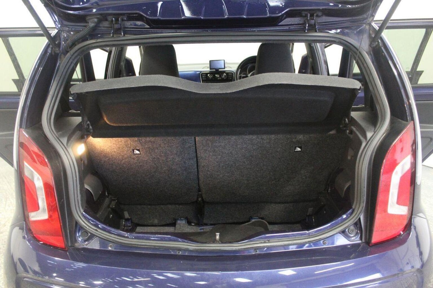 Used Volkswagen up! 2015 for sale - 77937795: Photo 22