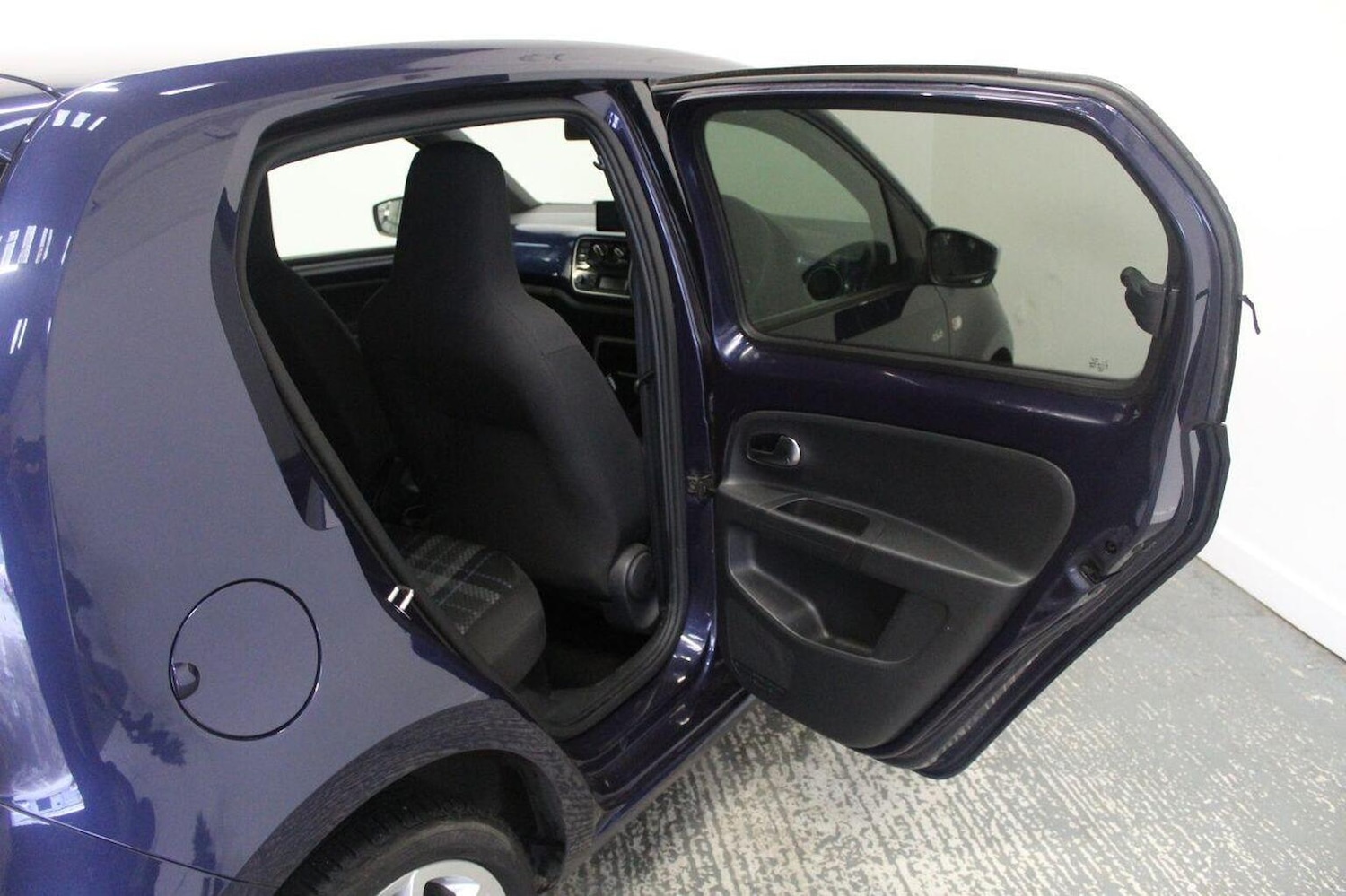 Used Volkswagen up! 2015 for sale - 77937795: Photo 24