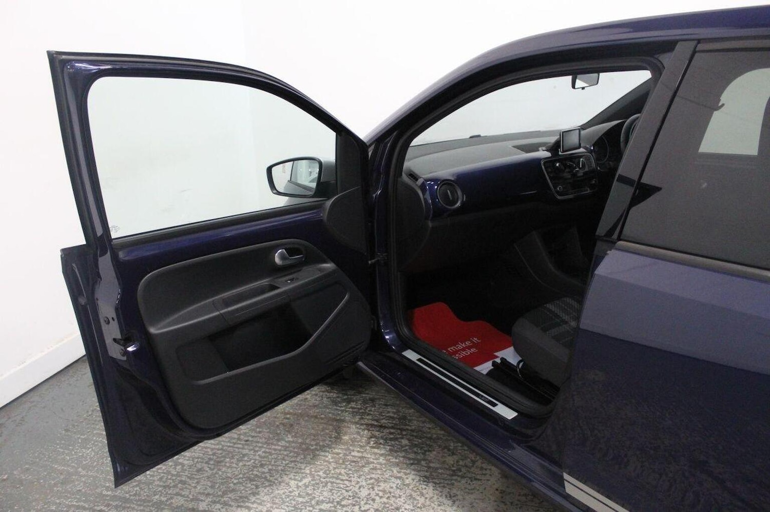 Used Volkswagen up! 2015 for sale - 77937795: Photo 26