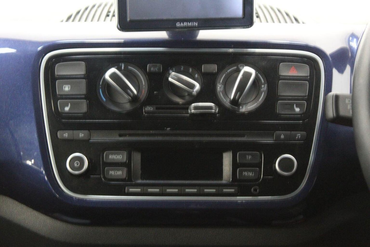 Used Volkswagen up! 2015 for sale - 77937795: Photo 31