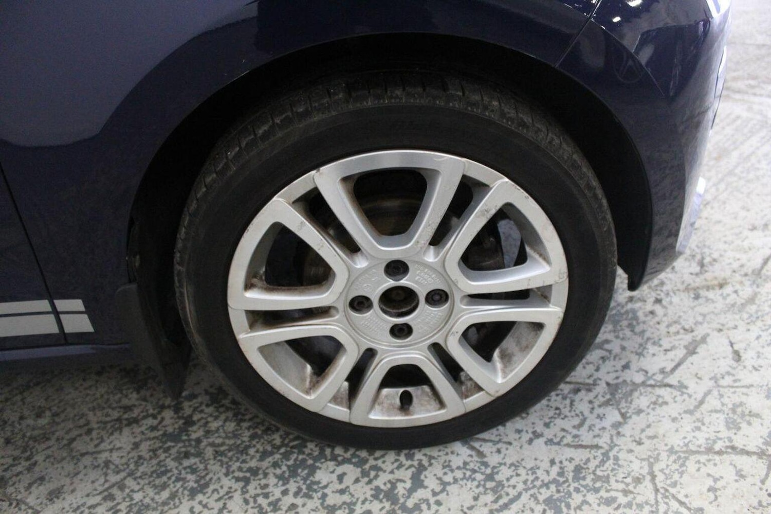 Used Volkswagen up! 2015 for sale - 77937795: Photo 46