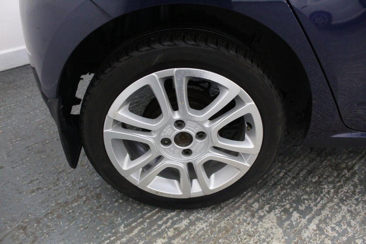 Used Volkswagen up! 2015 for sale - 77937795: Photo 47