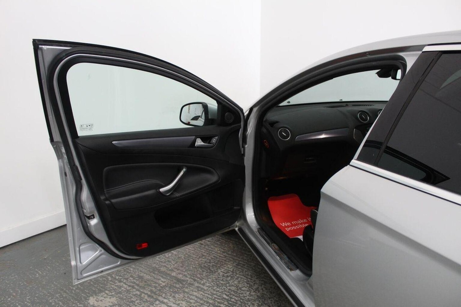 Used Ford Mondeo 2014 for sale - 76793850: Photo 27