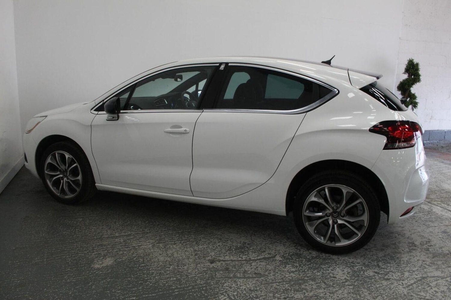 Used Citroen DS4 2015 for sale - 76174044: Photo 10