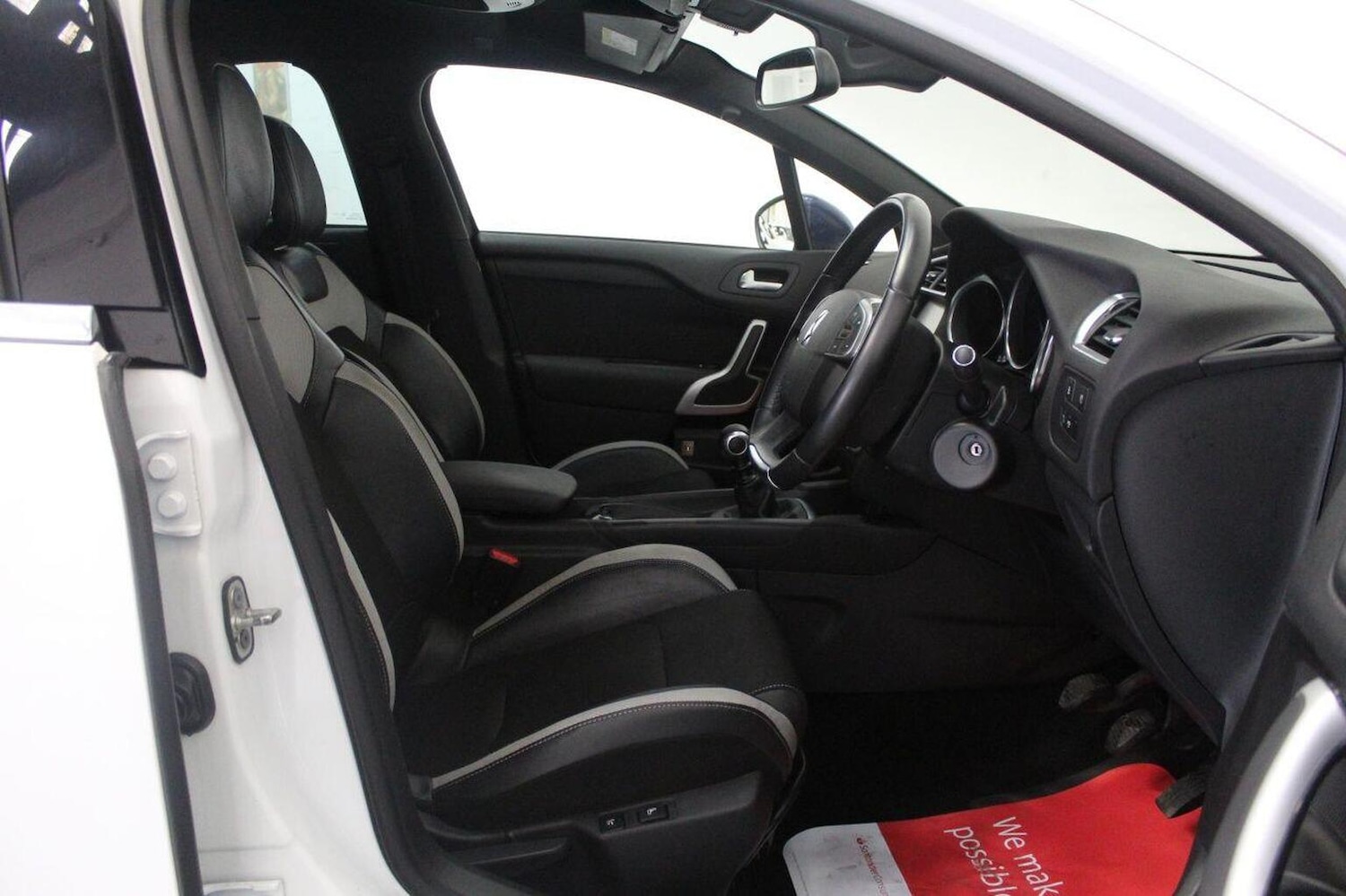 Used Citroen DS4 2015 for sale - 76174044: Photo 28