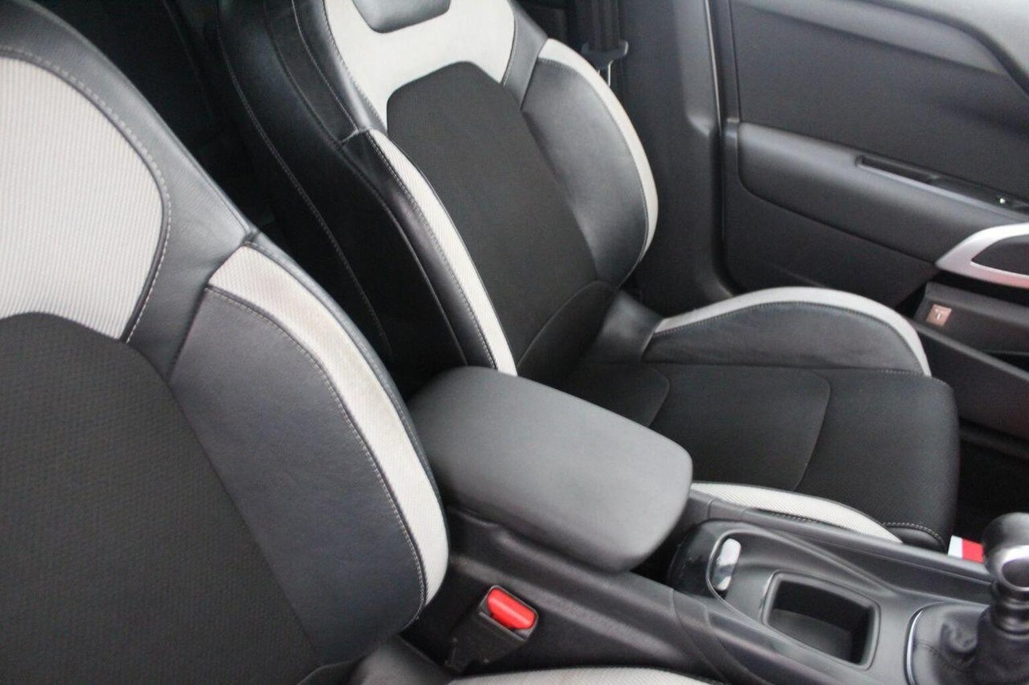 Used Citroen DS4 2015 for sale - 76174044: Photo 41