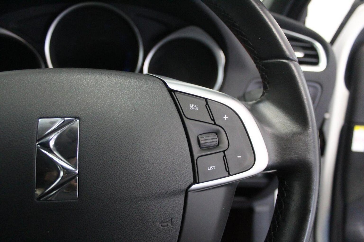 Used Citroen DS4 2015 for sale - 76174044: Photo 44