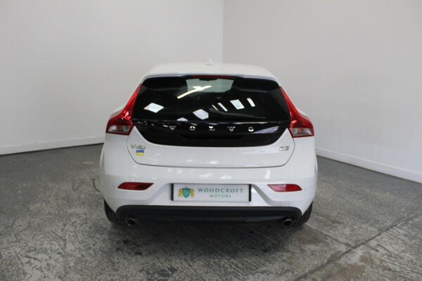 Used Volvo V40 2015 for sale - 76178928: Photo 14